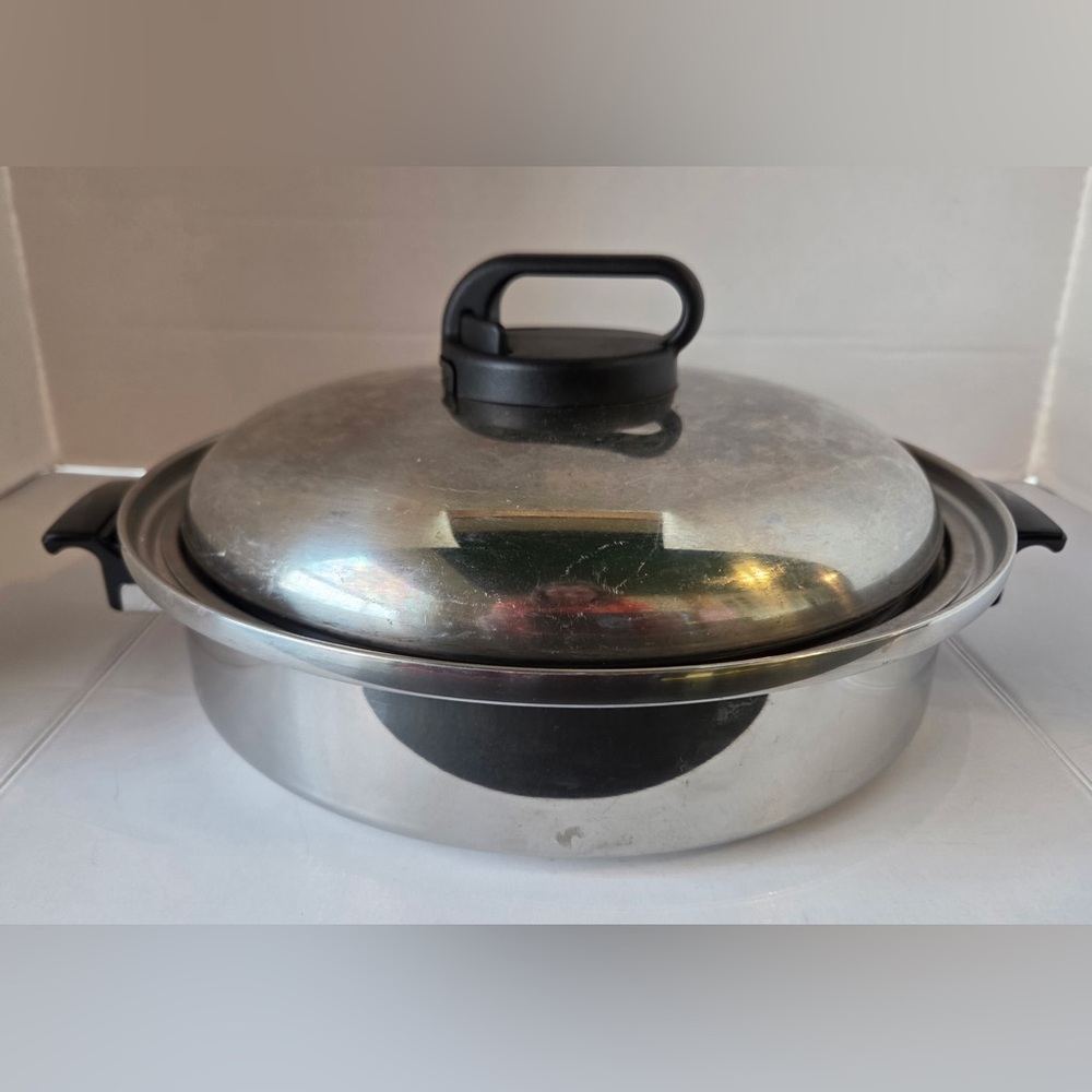 Royal Queen Stainless Steel Egg Poacher With Lid And 6 Poaching Cups